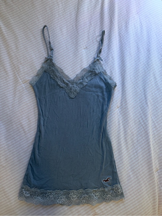 Hollister Tops - Vintage Hollister Grey Lace Trim Tank Top